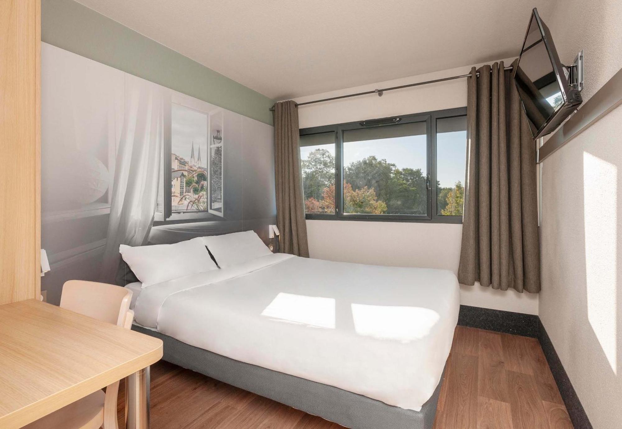B&B Hotel Pau Zenith ภายนอก รูปภาพ
