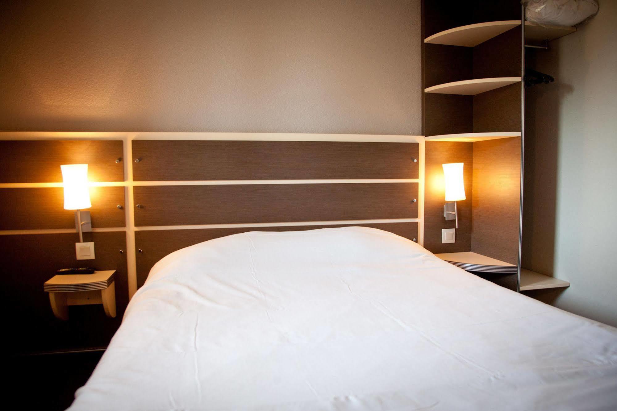 B&B Hotel Pau Zenith ภายนอก รูปภาพ