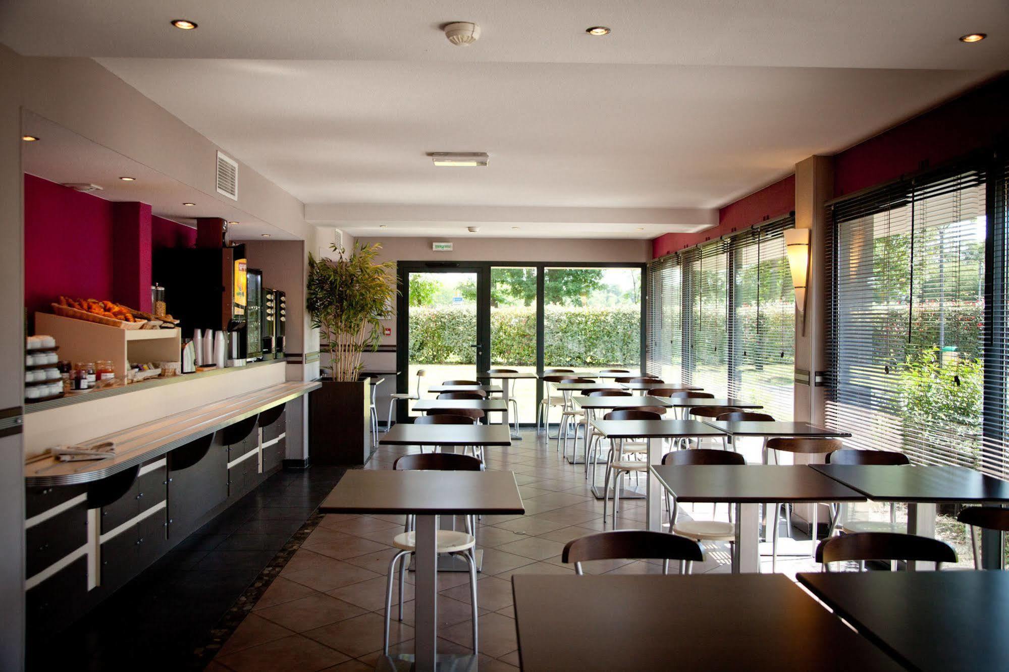B&B Hotel Pau Zenith ภายนอก รูปภาพ